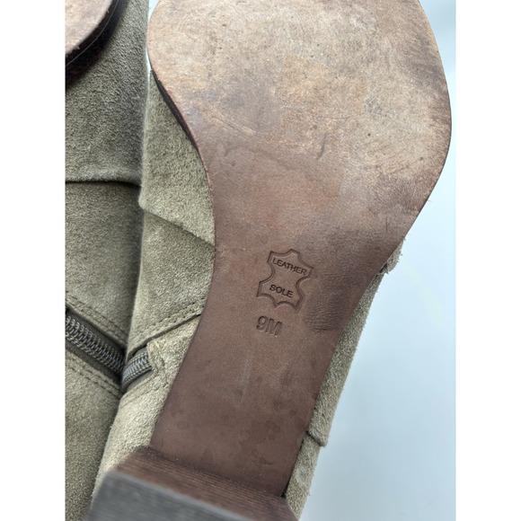 Tory Burch Taupe Suede Ankle Bootie Block Heel Size 9 Round Toe - Picture 8 of 8